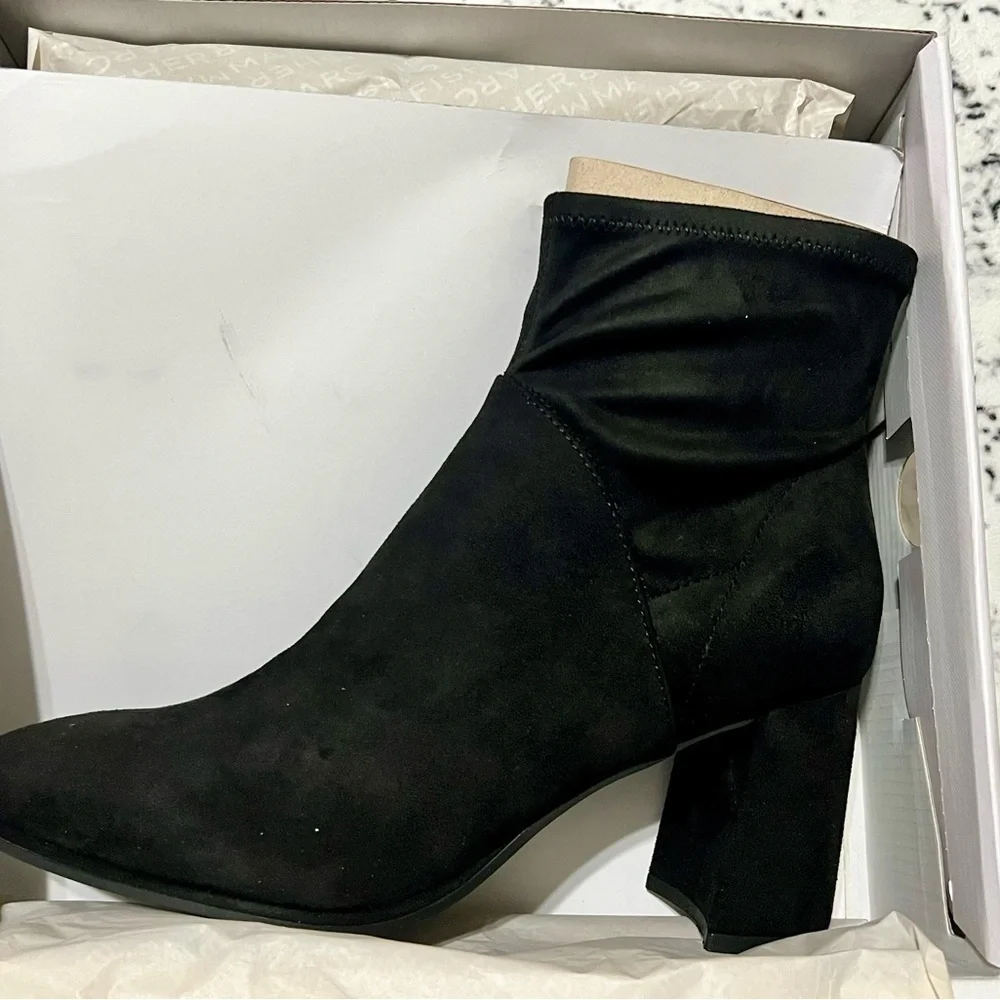 Marc Fisher Women's Black Pointy Toe Ankle Booties Black Multi Fabric 10